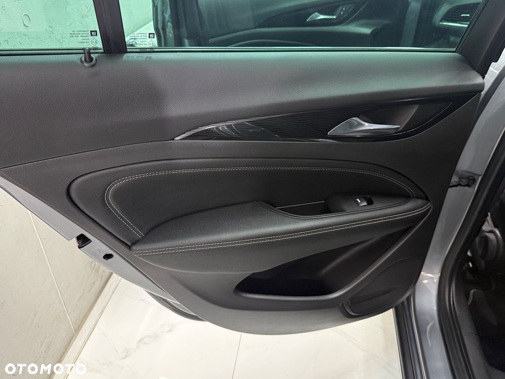 Opel Insignia 2.0 Business Innovation - 13