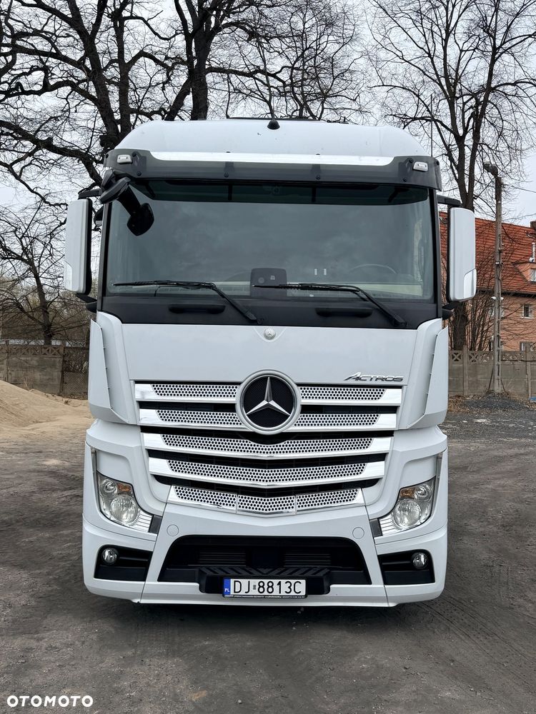 Mercedes-Benz Actros - 2