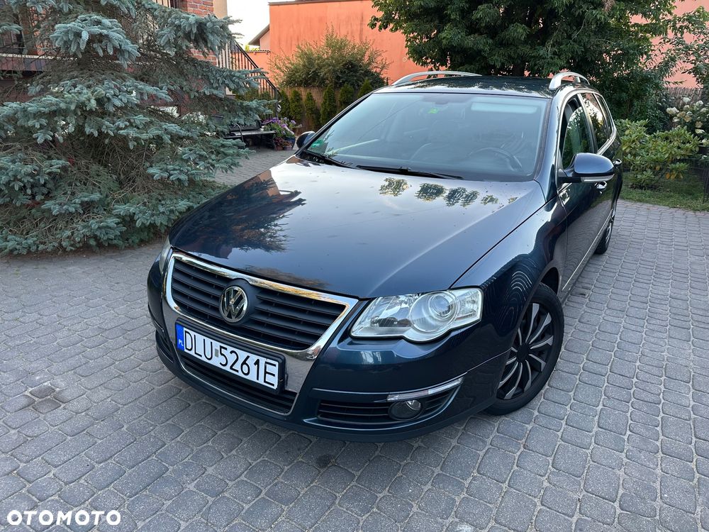 Volkswagen Passat - 4
