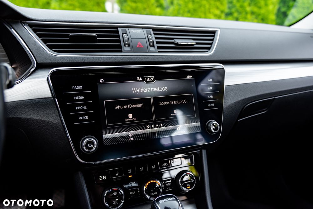 Skoda Superb 2.0 TDI DSG Style - 31