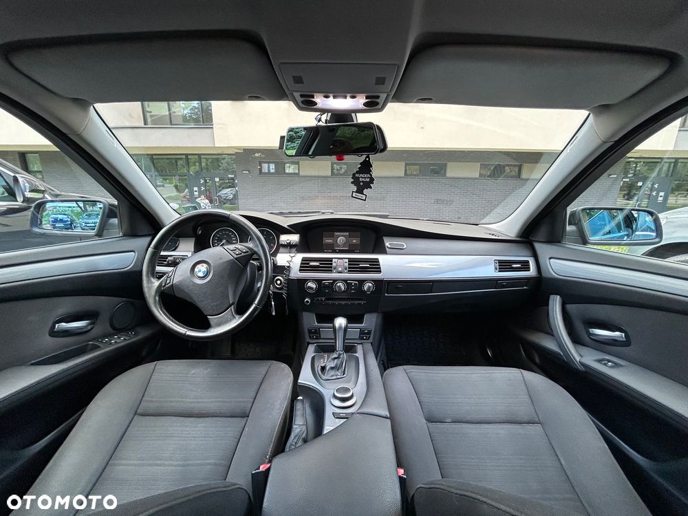 BMW Seria 5 520d - 5