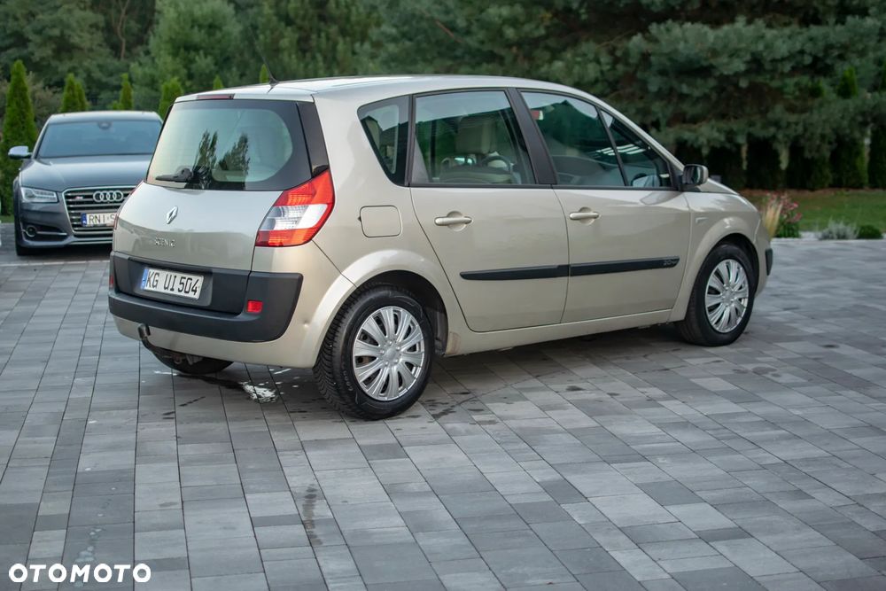 Renault Scenic - 20