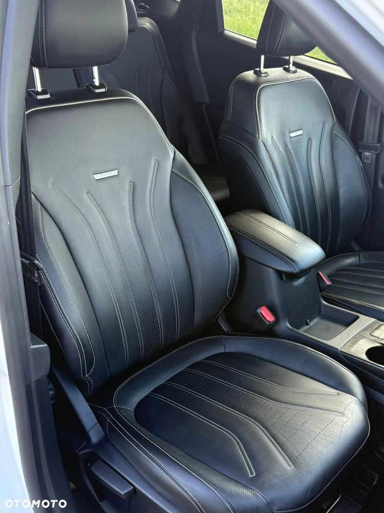 Ford Kuga - 19