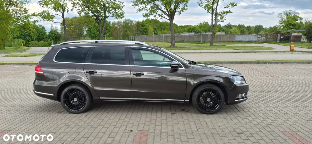 Volkswagen Passat 1.6 TDI Comfortline - 16