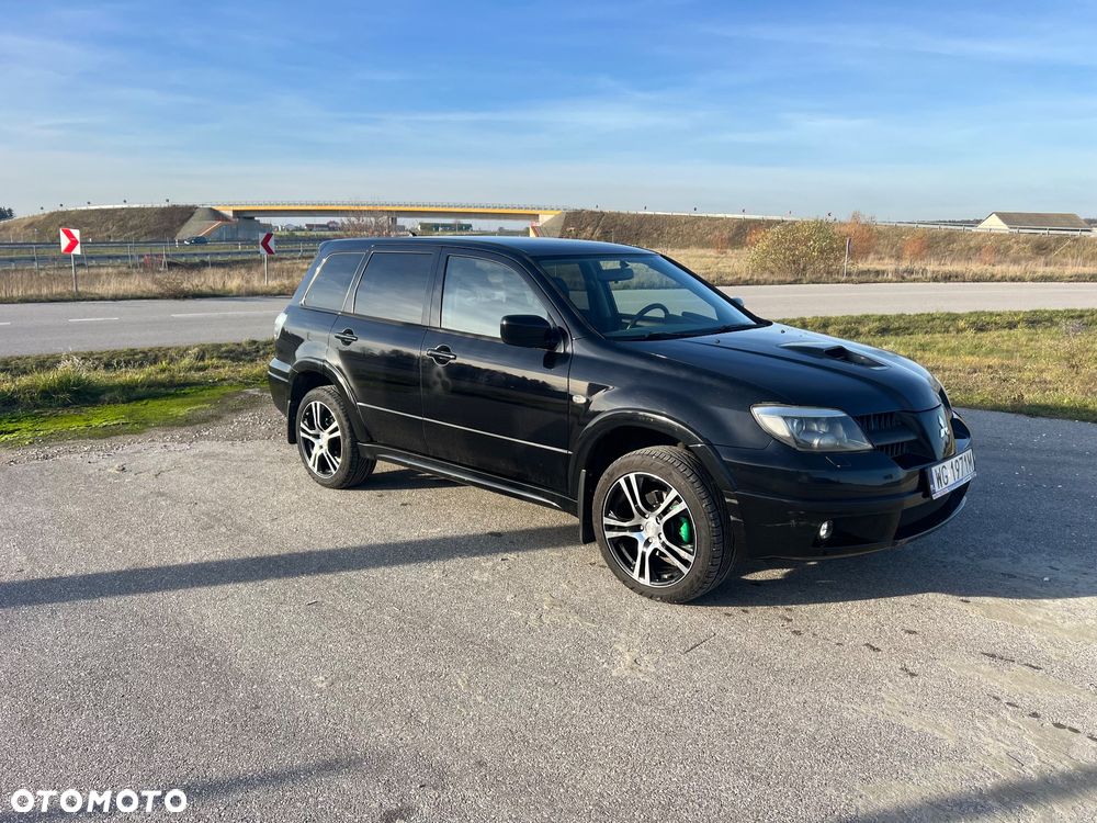Mitsubishi Outlander 2.0 Turbo 4WD - 1