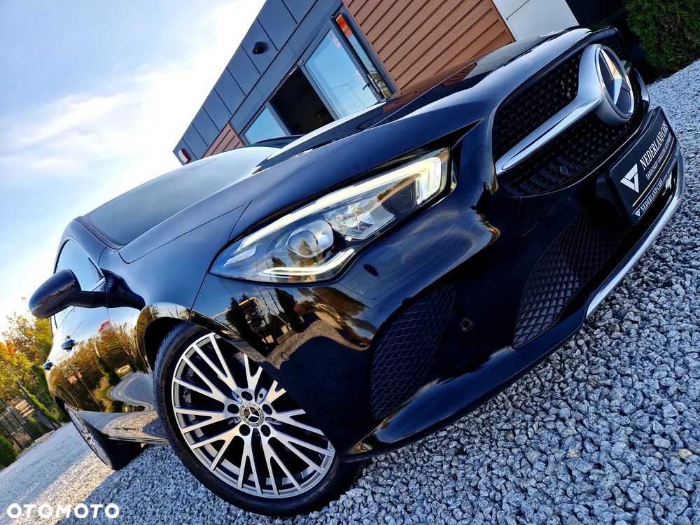 Mercedes-Benz CLA 220 d 8G-DCT - 34