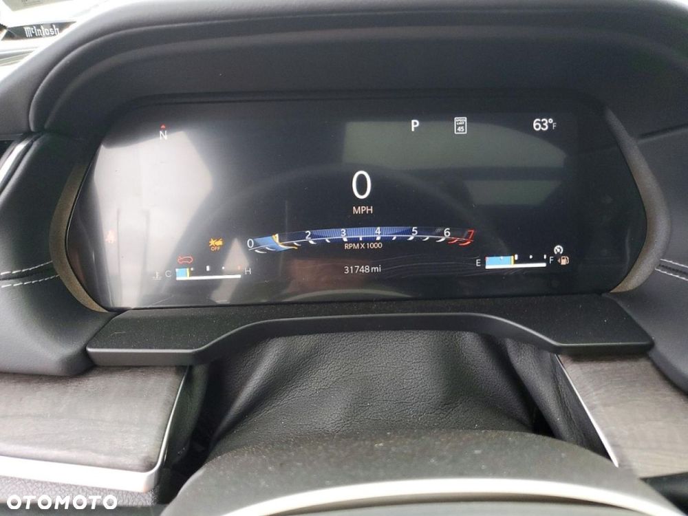 Jeep Grand Cherokee - 12