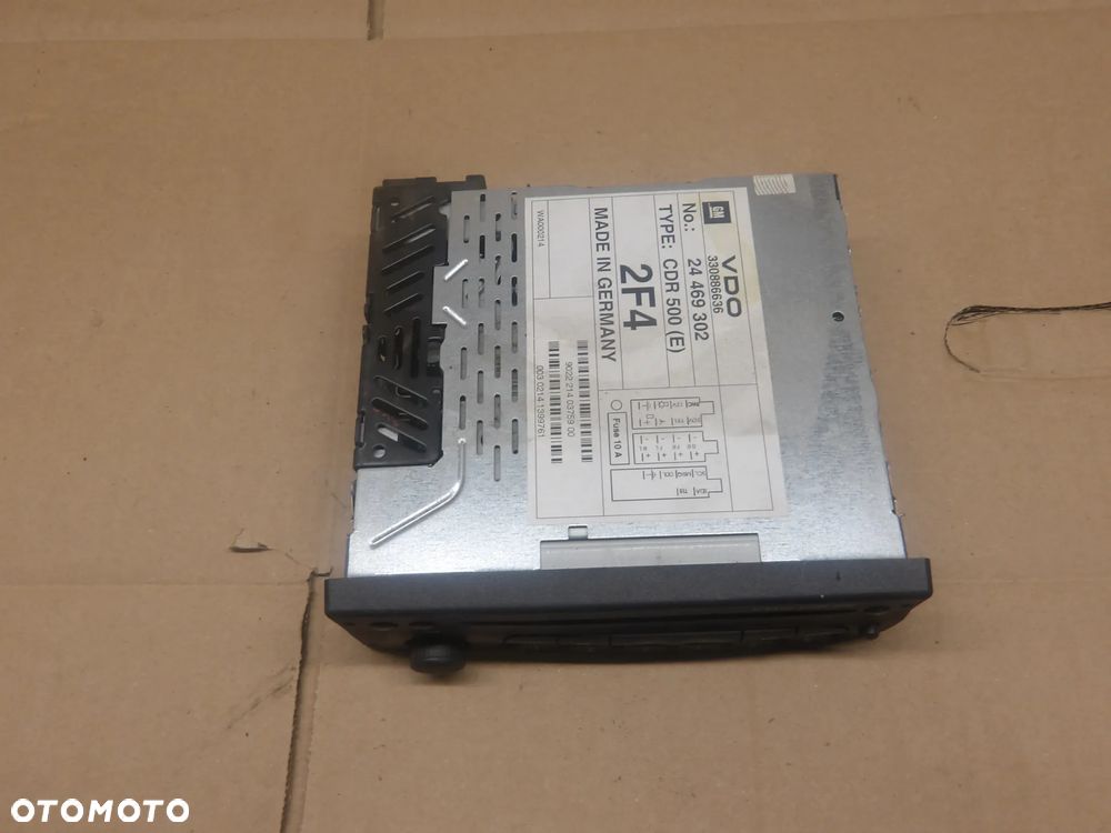 OPEL ASTRA G II BERTONE 3D 98-09 1.8B RADIO 24469302 - 2