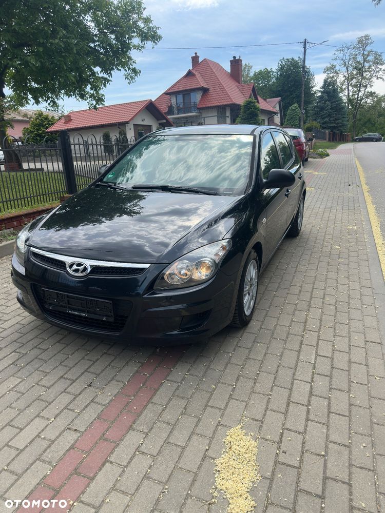 Hyundai i30 1.4 Base + - 1