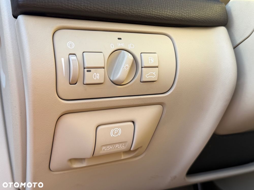 Volvo XC 60 - 22