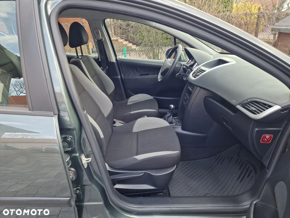 Peugeot 207 95 VTi Filou - 20