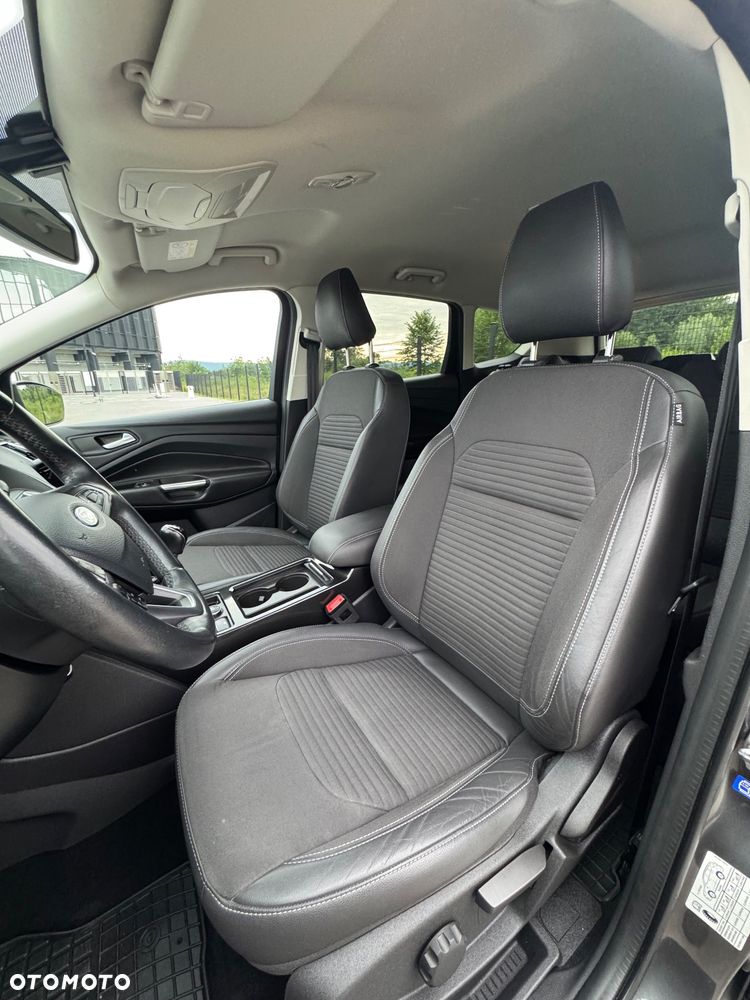 Ford Kuga 2.0 TDCi 4x4 Titanium - 21