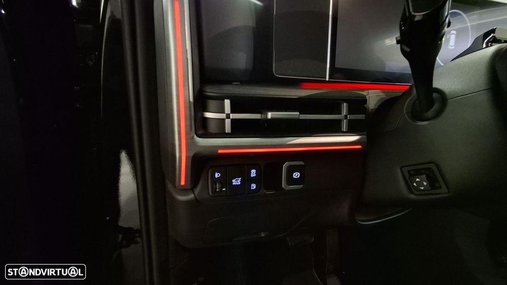 Hyundai Santa Fe 1.6 T-GDI PHEV Vanguard - 19