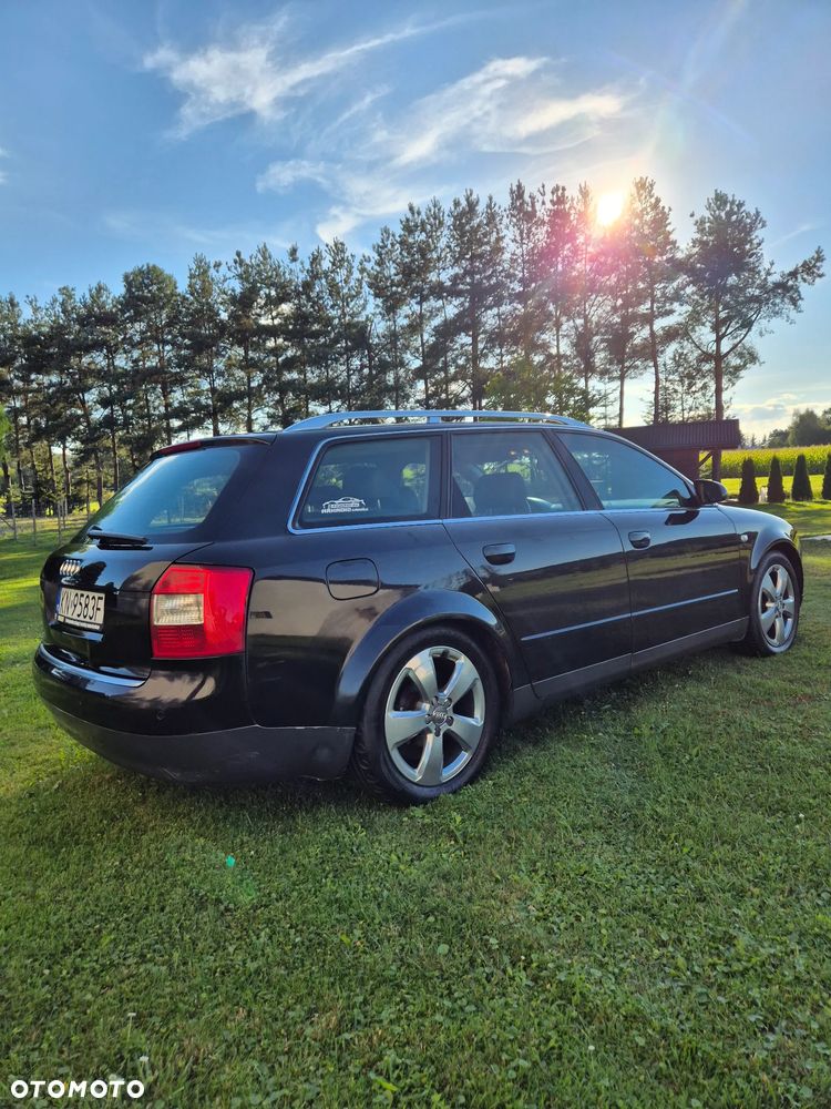Audi A4 Avant - 16