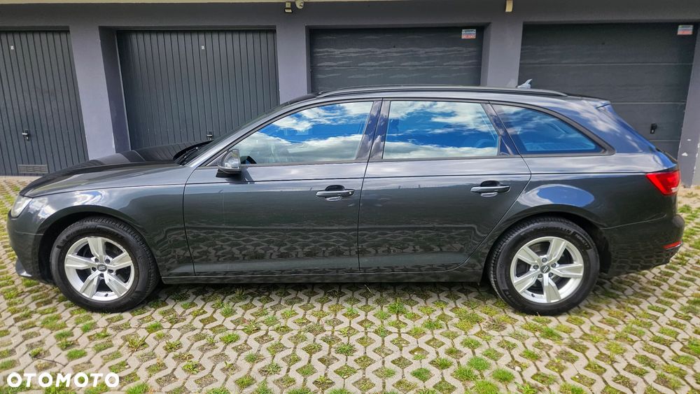 Audi A4 Avant 2.0 TDI design - 4