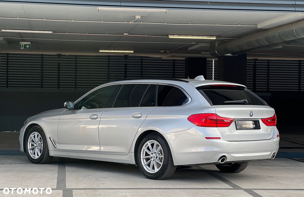 BMW Seria 5 530d xDrive Sport Line - 4