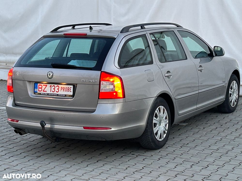 Skoda Octavia 1.9TDI Ambiente DSG - 2