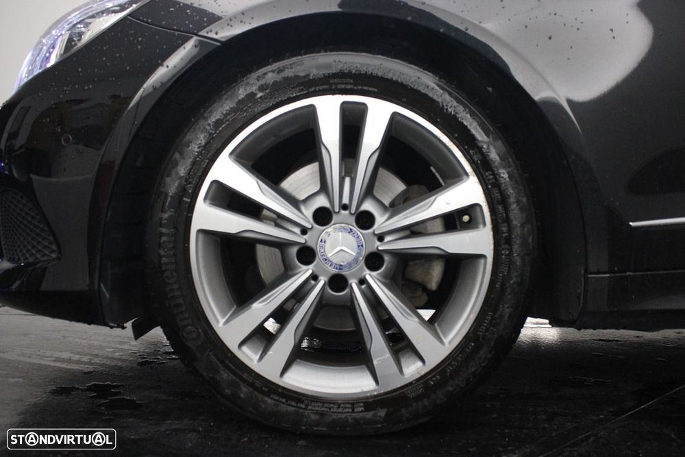 Mercedes-Benz E 220 CDi BlueEfficiency - 36