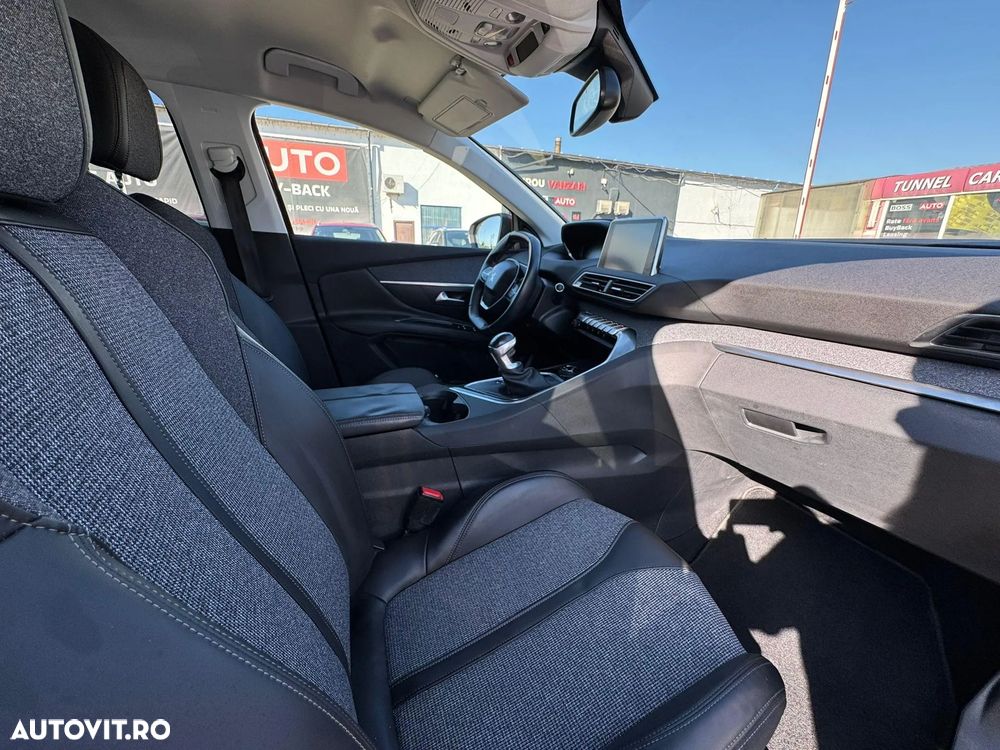 Peugeot 3008 PureTech 130 Stop & Start Access - 12