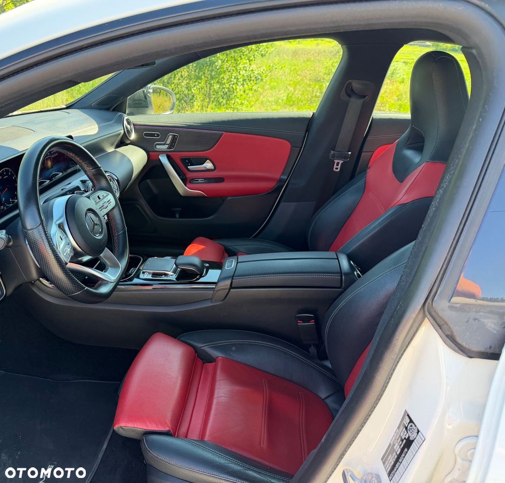 Mercedes-Benz CLA 250 4-Matic AMG Line 7G-DCT - 20
