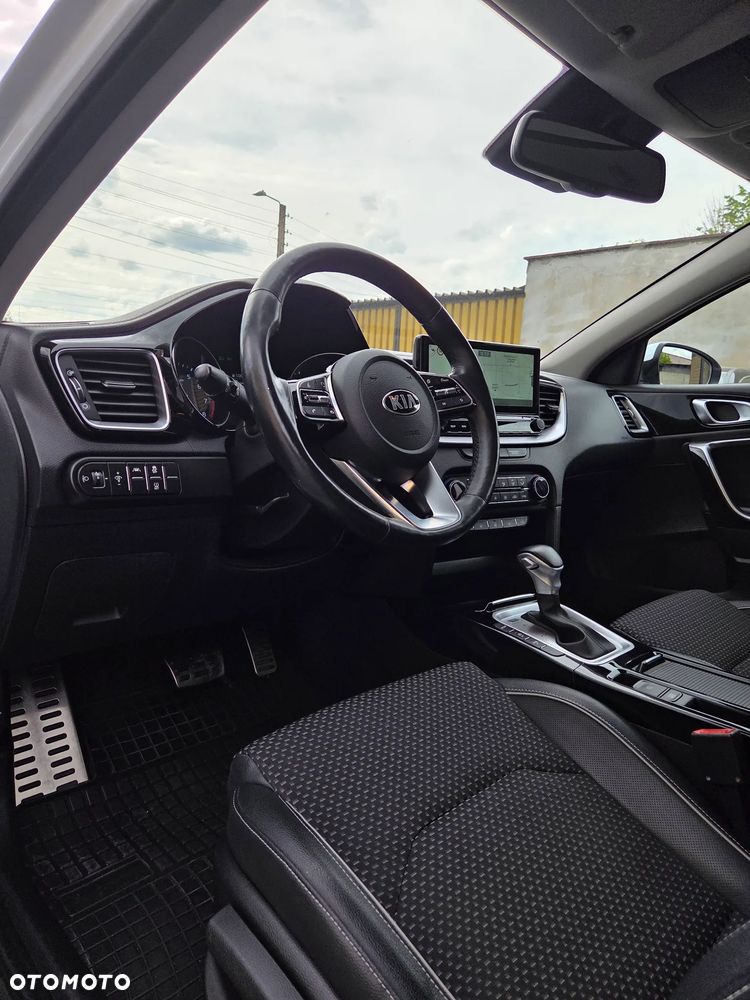 Kia Ceed 1.5 T-GDI L Business Line Plus DCT - 14