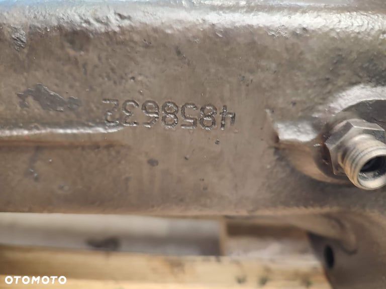 Pochwy mostu Wacker Neuson W38 (4472 404 206) - 10