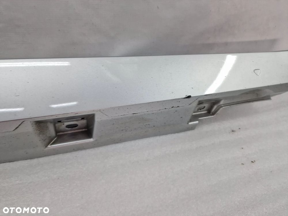 VW PASSAT B8 3G0 14- PRAWA LISTWA PROGOWA / NAKŁADKA PROGU , CZARNA , BIAŁA , SREBRNA , NR 3G0853858F , NR AUKCJI PR347 - 33