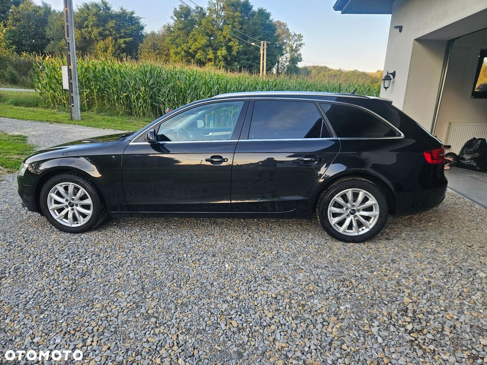Audi A4 Avant - 14