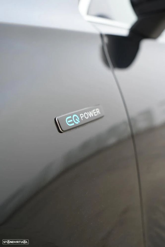 Mercedes-Benz A 250 e 8G-DCT Edition AMG Line - 33