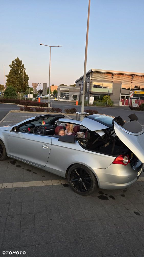 Volkswagen Eos - 2