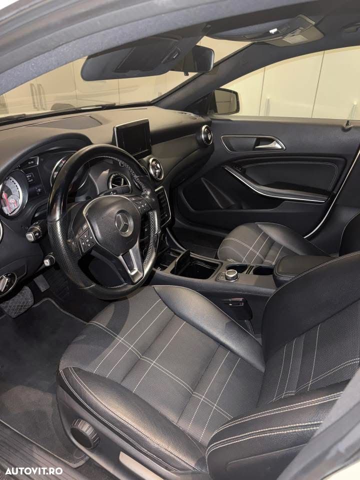 Mercedes-Benz CLA 220 d 7G-DCT AMG Line - 5
