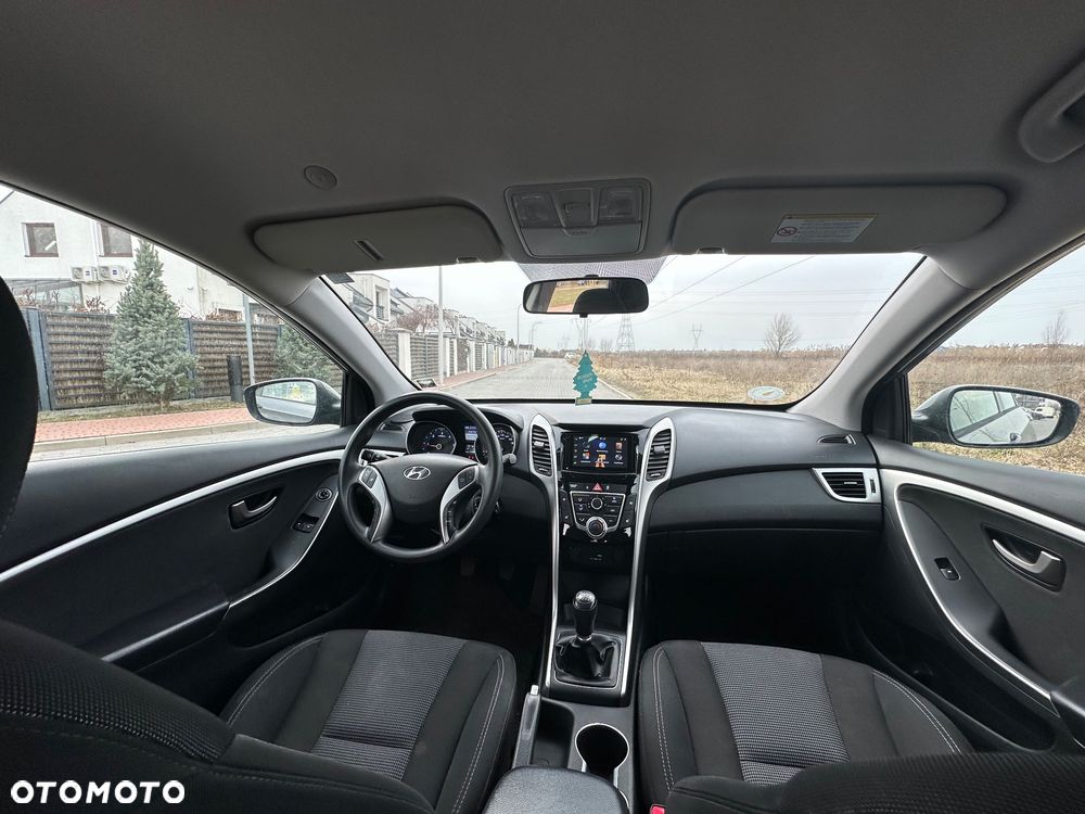 Hyundai i30 i30cw 1.6 CRDi Intro Edition - 8