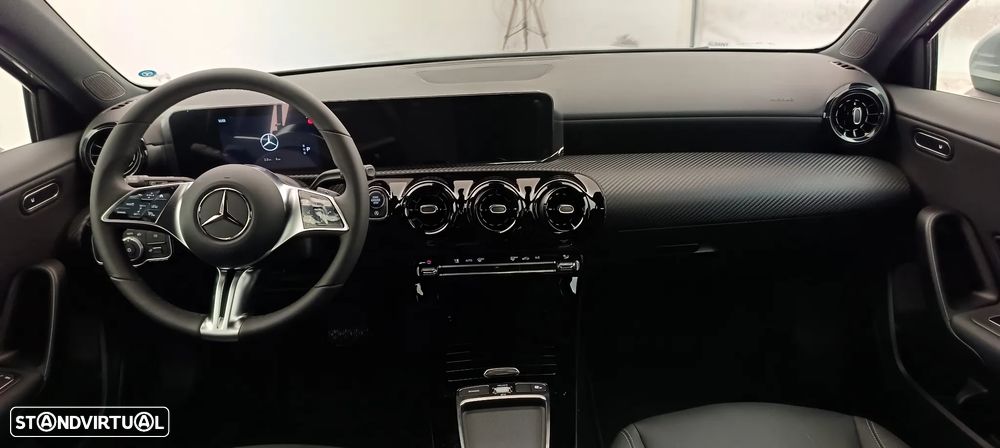 Mercedes-Benz A 200 Standard - 18
