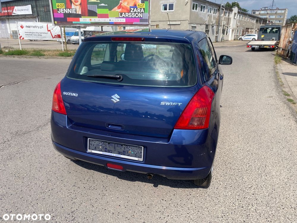 Suzuki Swift 1.3 Comfort - 27