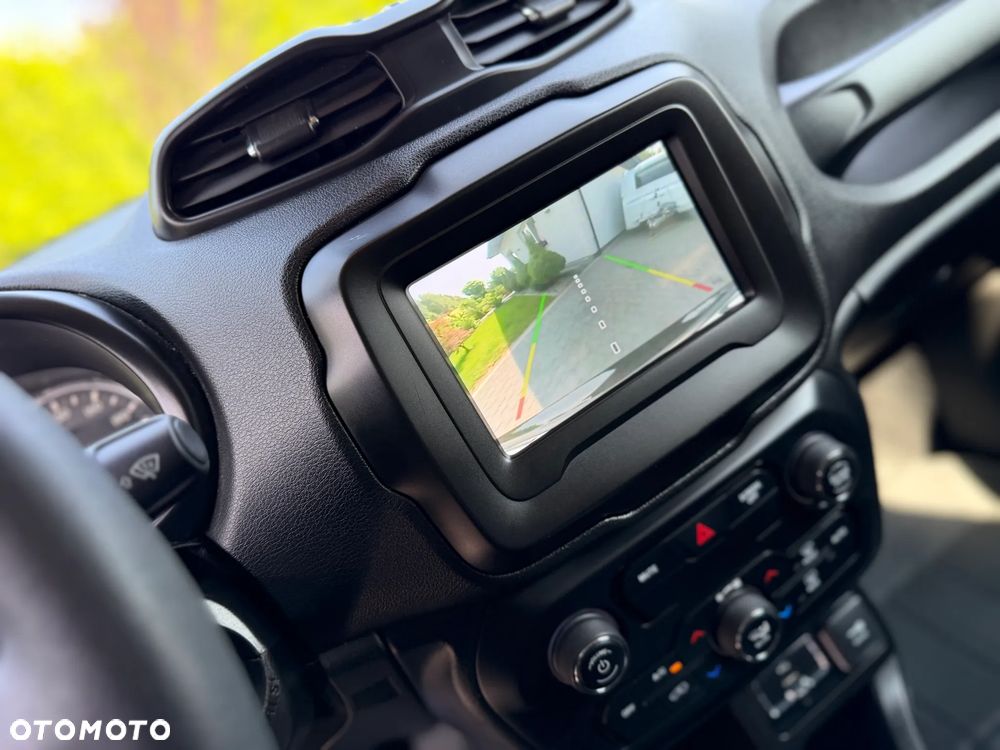 Jeep Renegade - 14