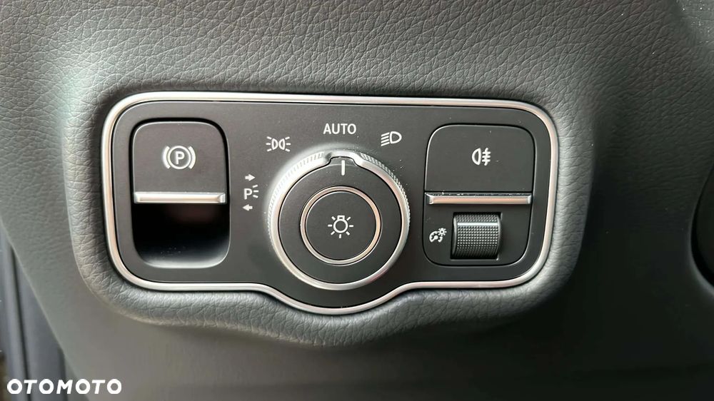 Mercedes-Benz Klasa G AMG 63 - 21