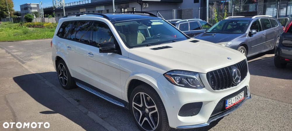 Mercedes-Benz GLS - 2