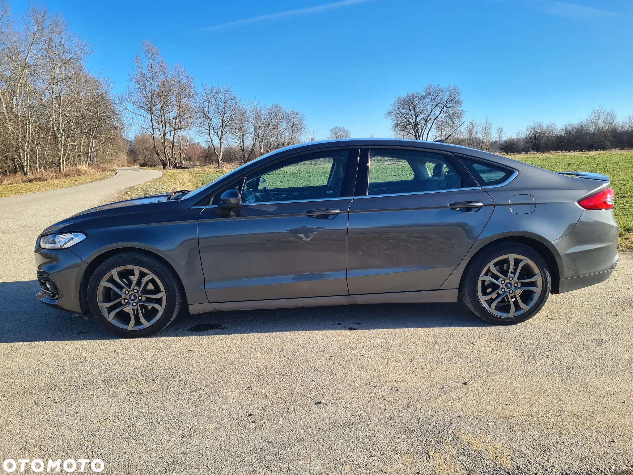 Ford Fusion - 7