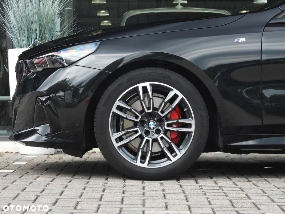 BMW Seria 5 520d mHEV M Sport - 16