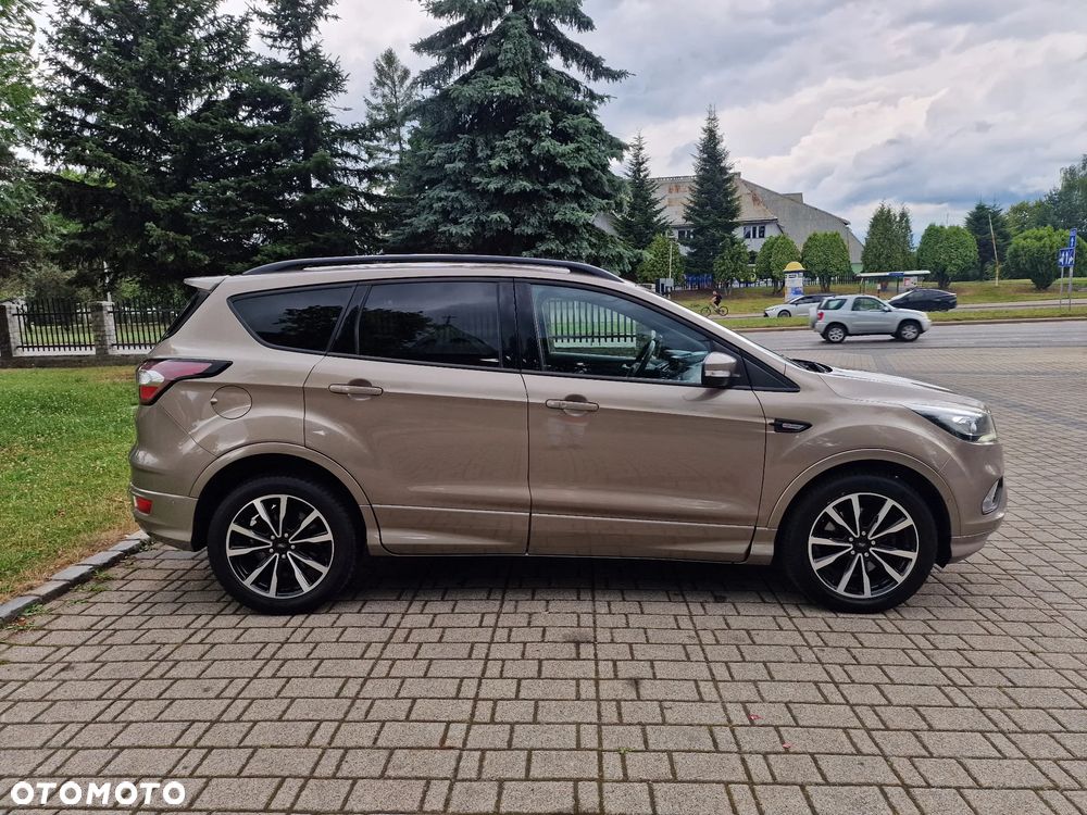 Ford Kuga 2.0 TDCi 2x4 ST-Line - 10