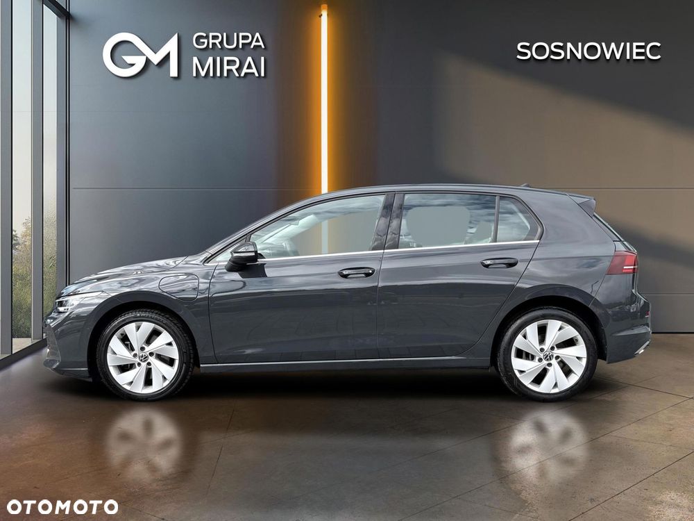 Volkswagen Golf 2025 photo 2