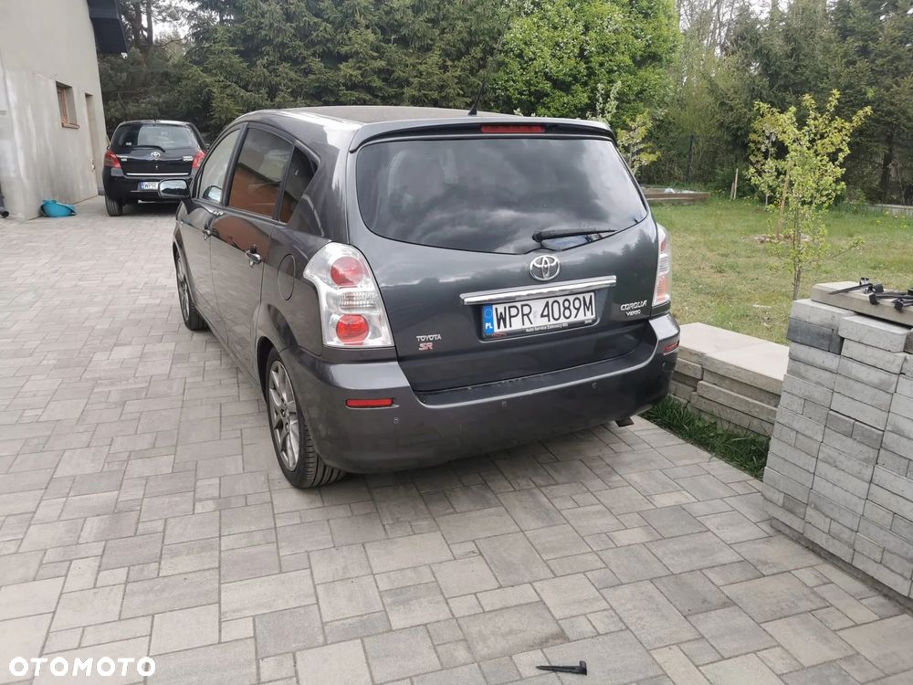 Toyota Corolla Verso 2.2 D-4D DPF Sol - 6