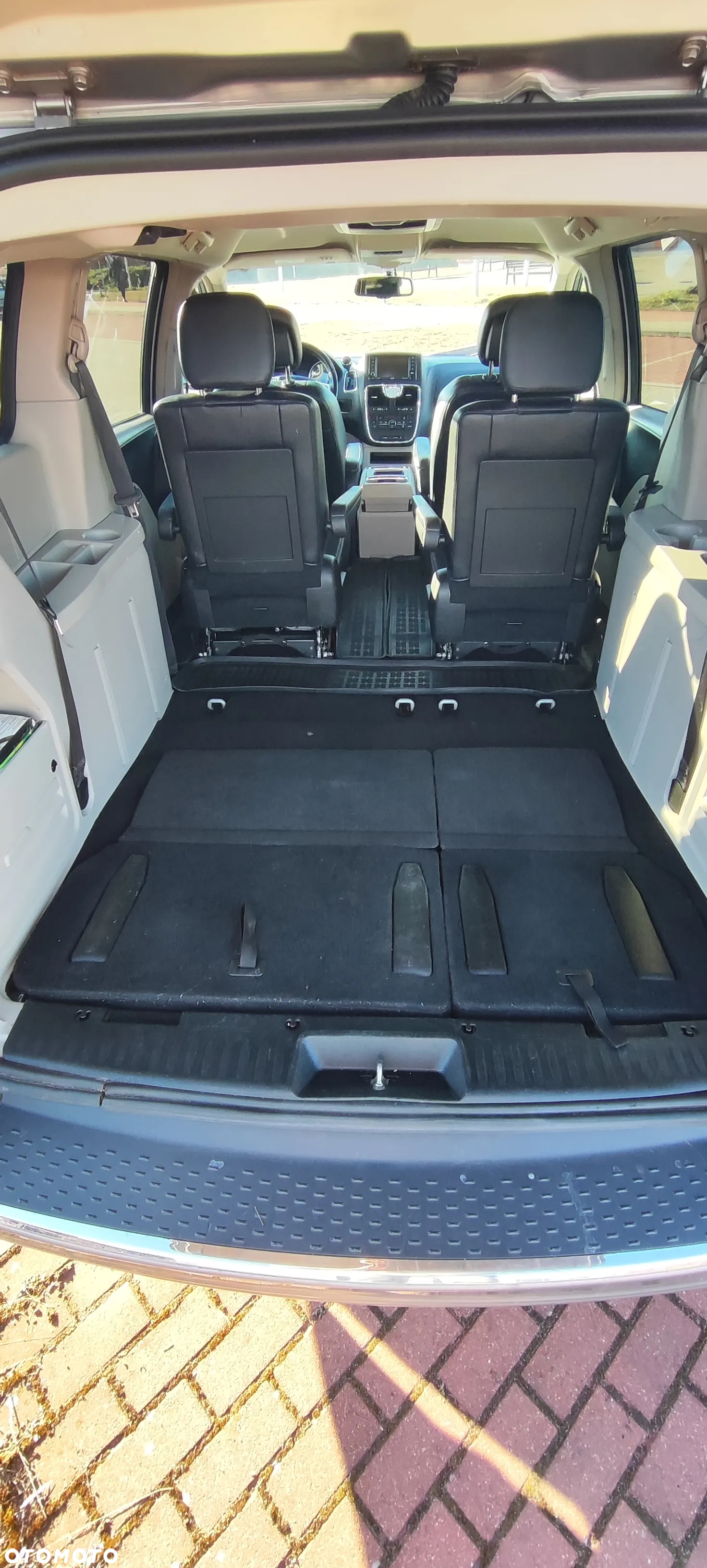 Chrysler Town & Country 3.6 Touring - 19