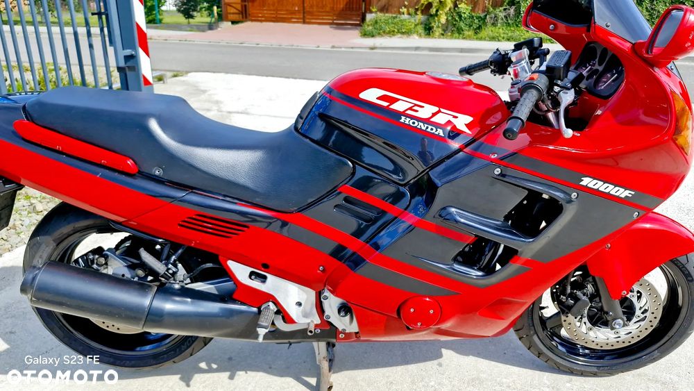 Honda CBR - 28