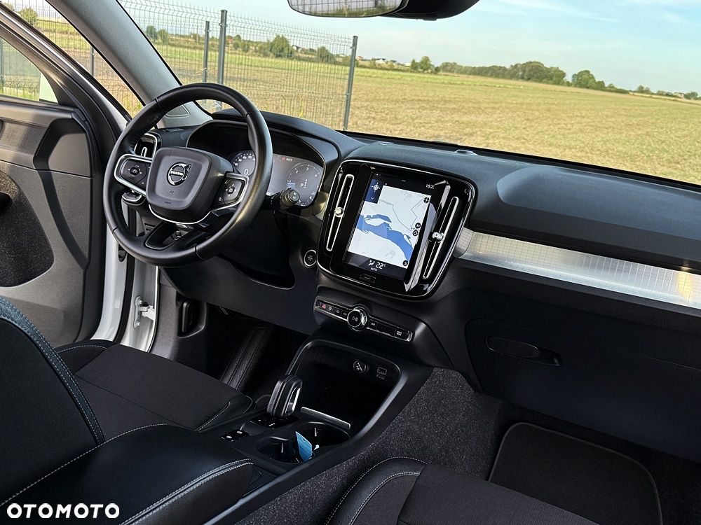Volvo XC 40 D3 Momentum Pro - 31