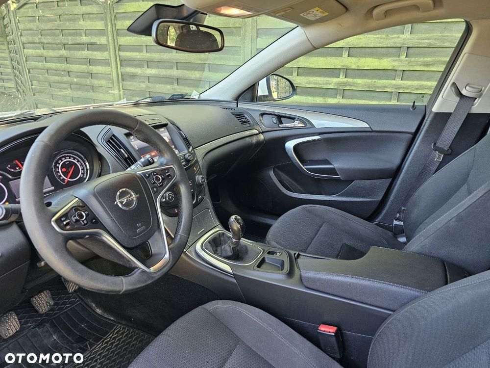 Opel Insignia - 8