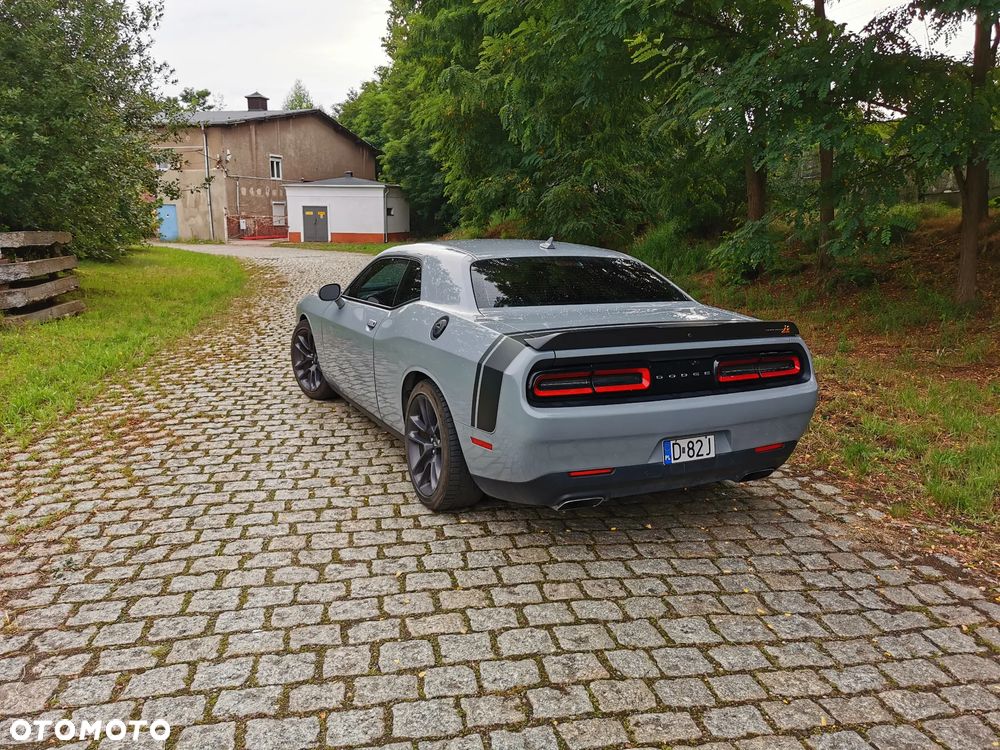 Dodge Challenger 6.4 Scat Pack - 8