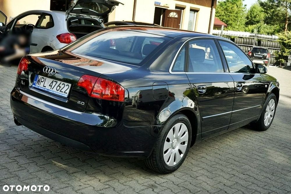Audi A4 Limousine - 7