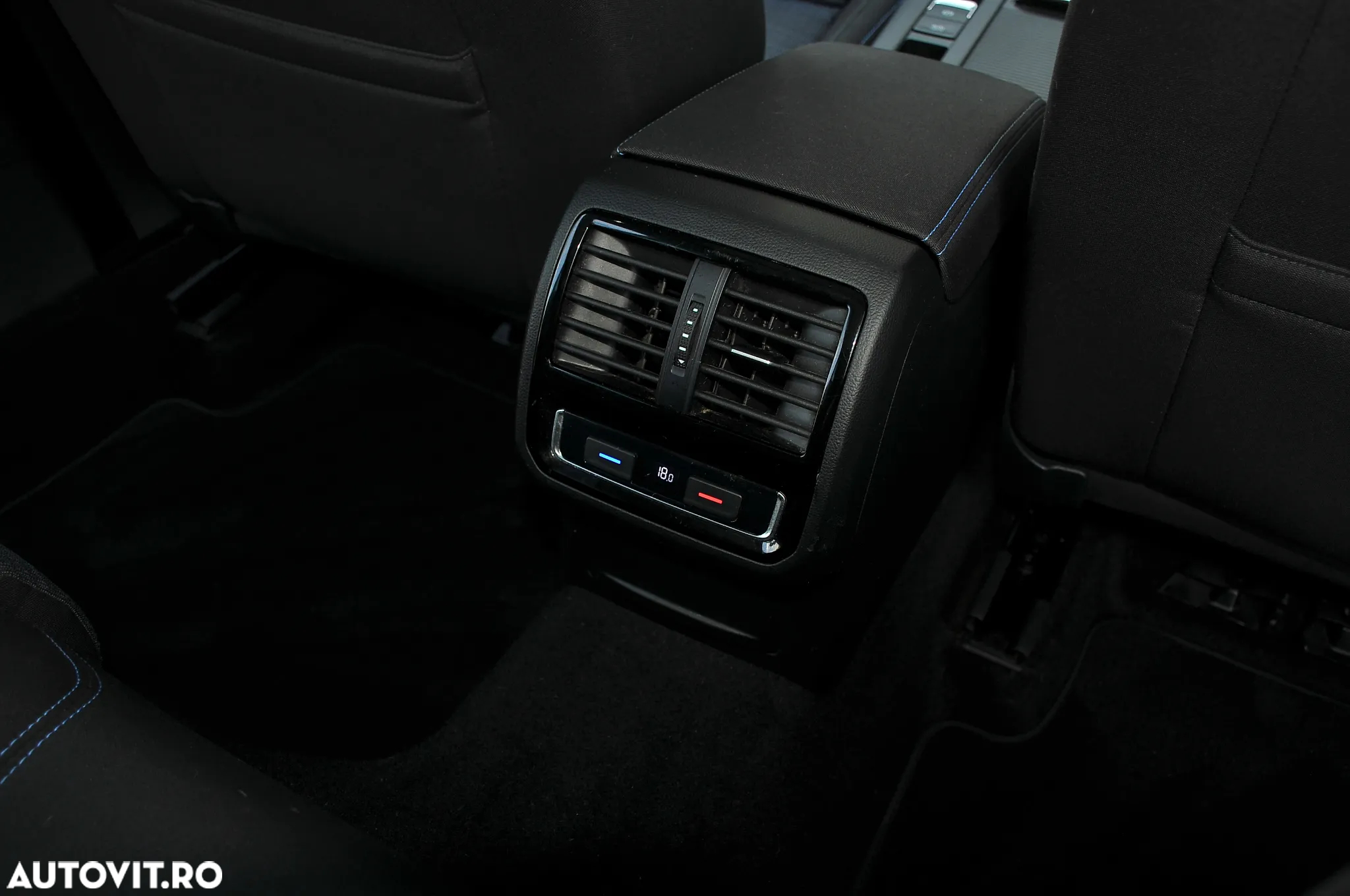 Volkswagen Passat Variant 1.4 TSI Plug-In-Hybrid DSG GTE - 36