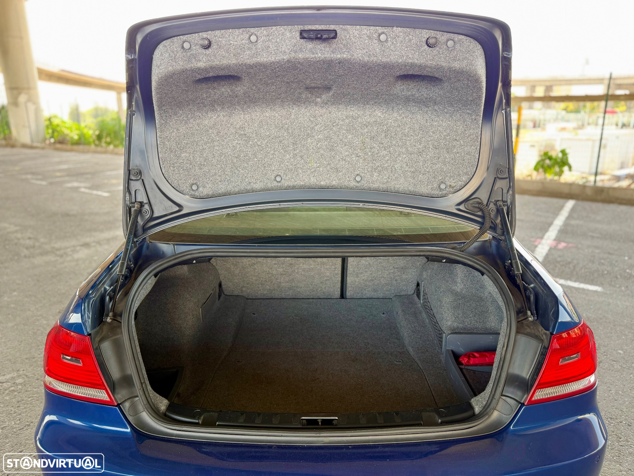 BMW 320 d Coupe - 16
